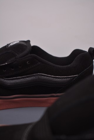 Vans Classics Knu Skool 'Black' view 8