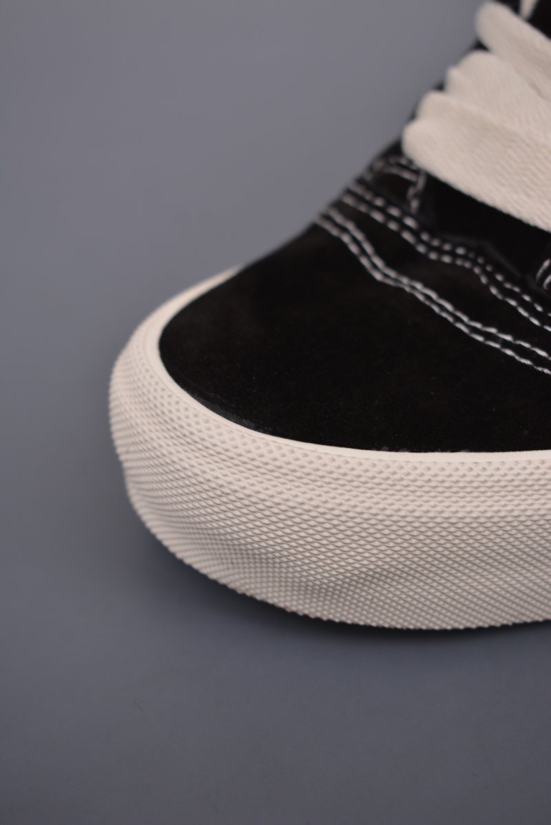 Vans Classics Knu Skool view