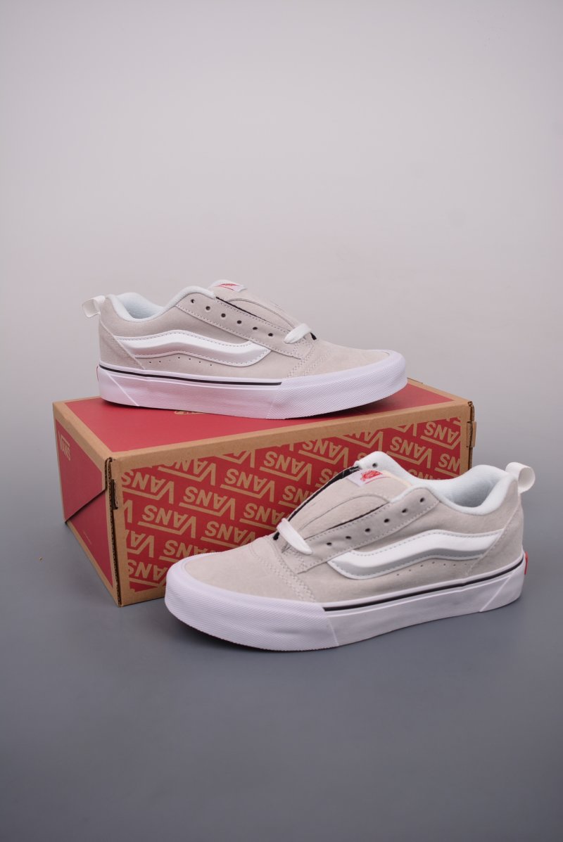 Vans Classics Knu Skool 'Cream / Black' view
