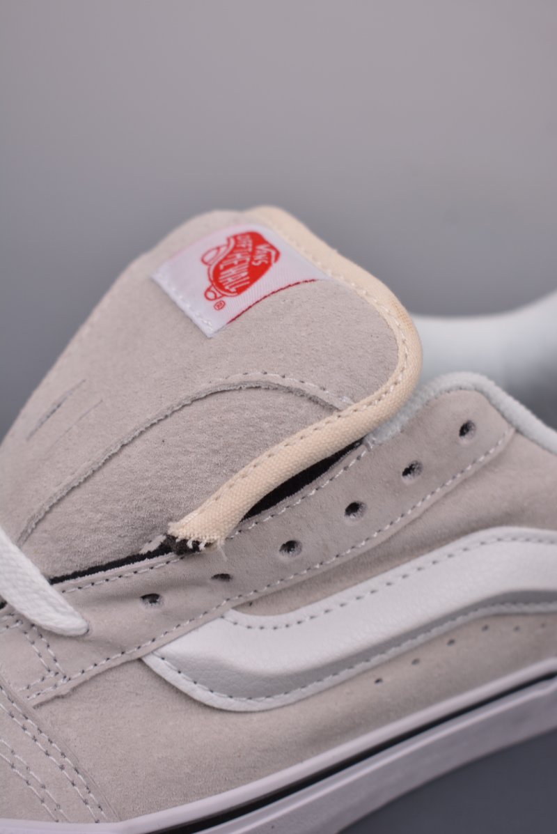 Vans Classics Knu Skool 'Cream / Black' view