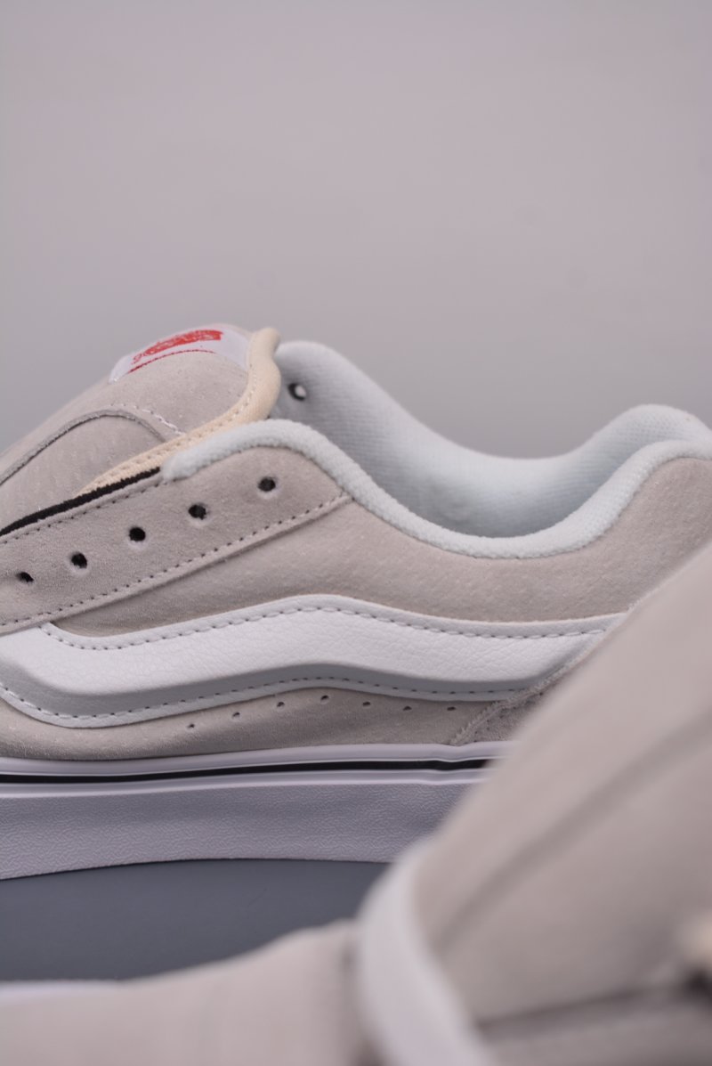 Vans Classics Knu Skool 'Cream / Black' view