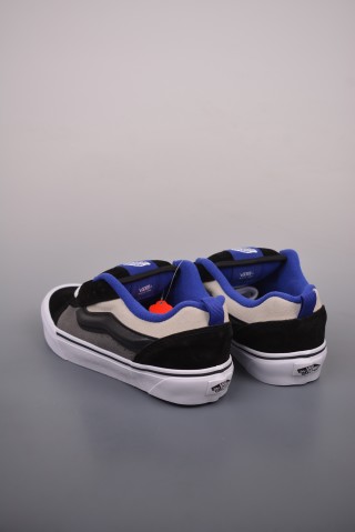 Vans Classics Knu Skool 'Black / Grey' view 2