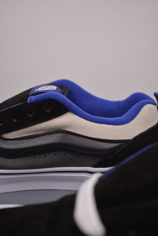Vans Classics Knu Skool 'Black / Grey' view 8