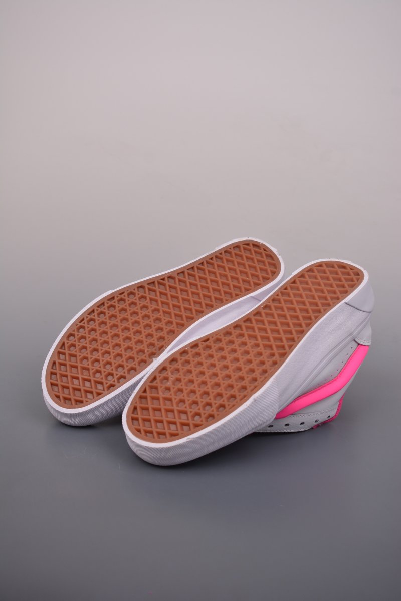 Vans Classics Knu Skool 'White / Pink' view