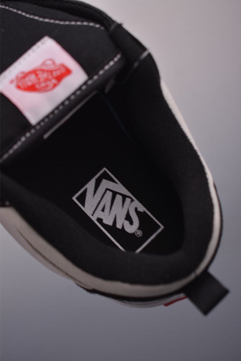 Vans Classics Knu Skool view