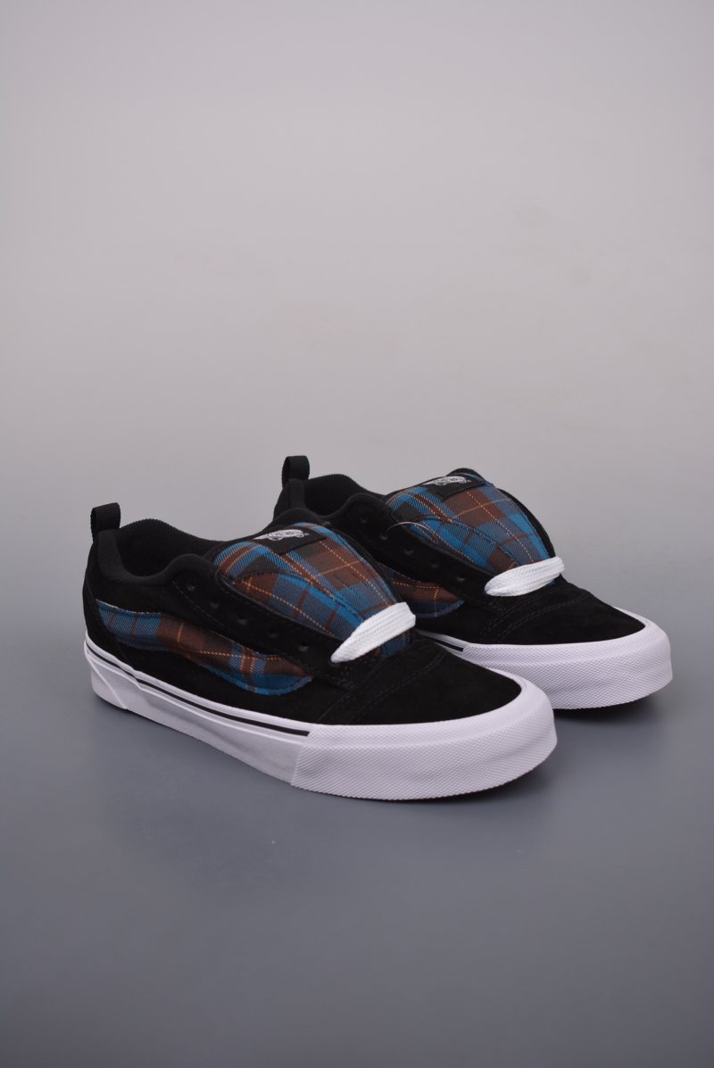 Vans Classics Knu Skool view