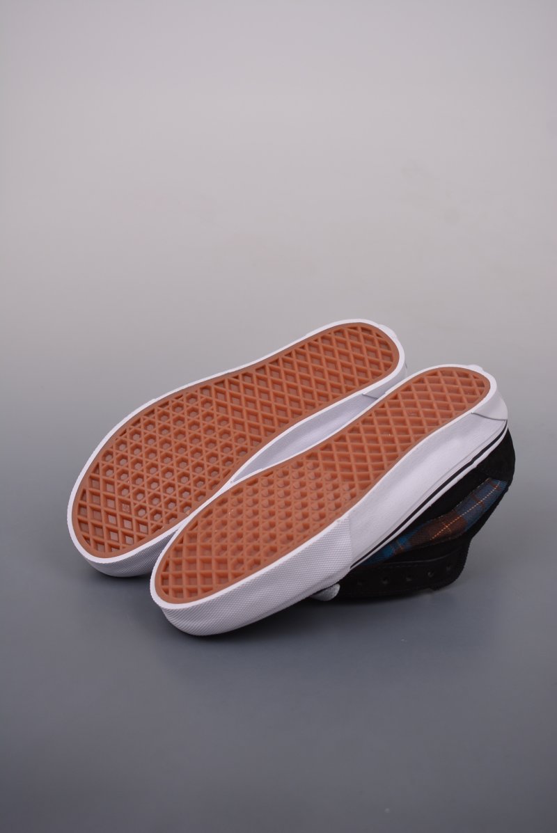 Vans Classics Knu Skool view