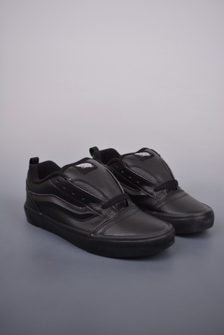 Vans Classics Knu Skool 'Black' view 10