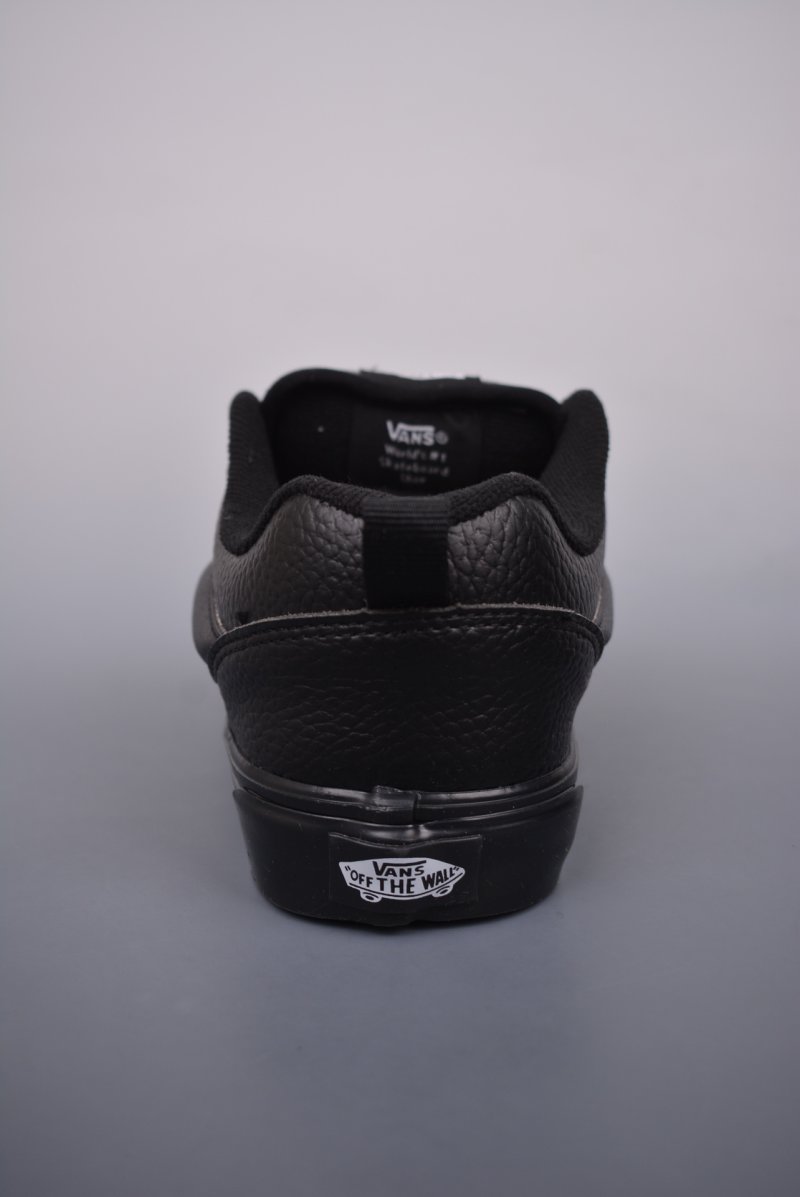 Vans Classics Knu Skool 'Black' view