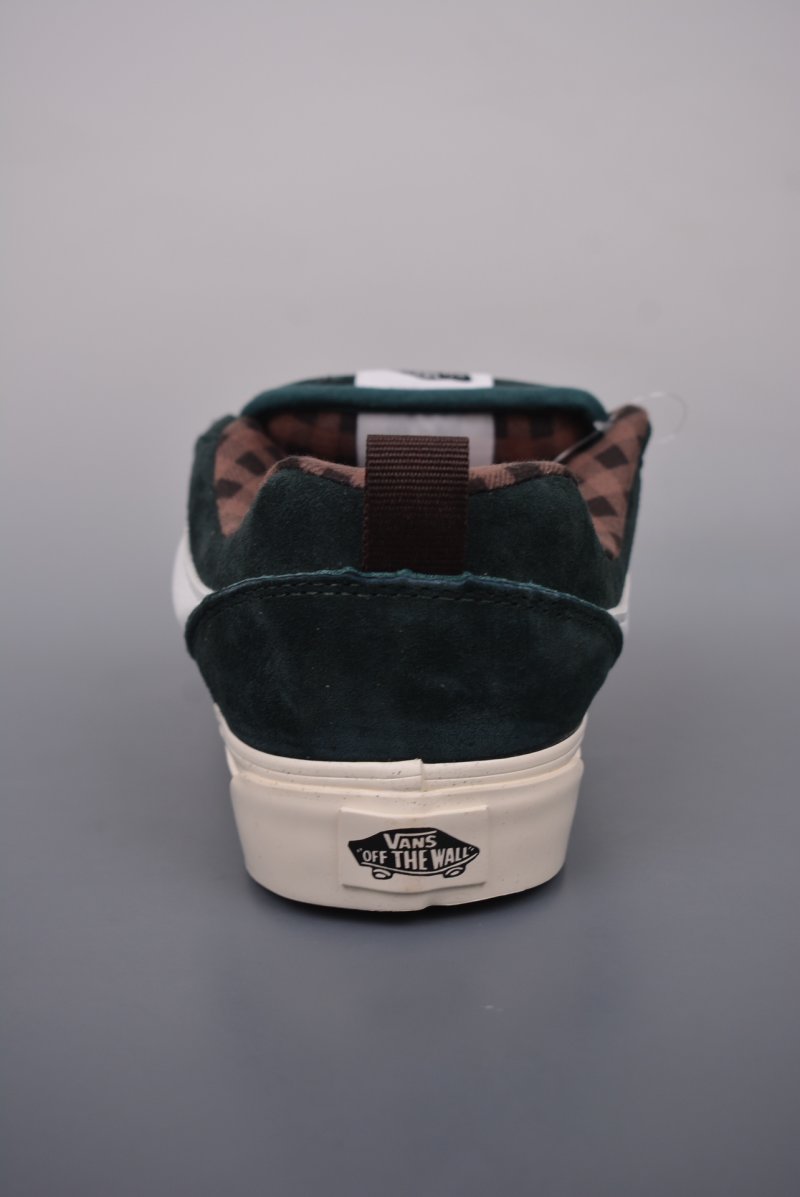 Vans Classics Knu Skool 'Dark Green' view