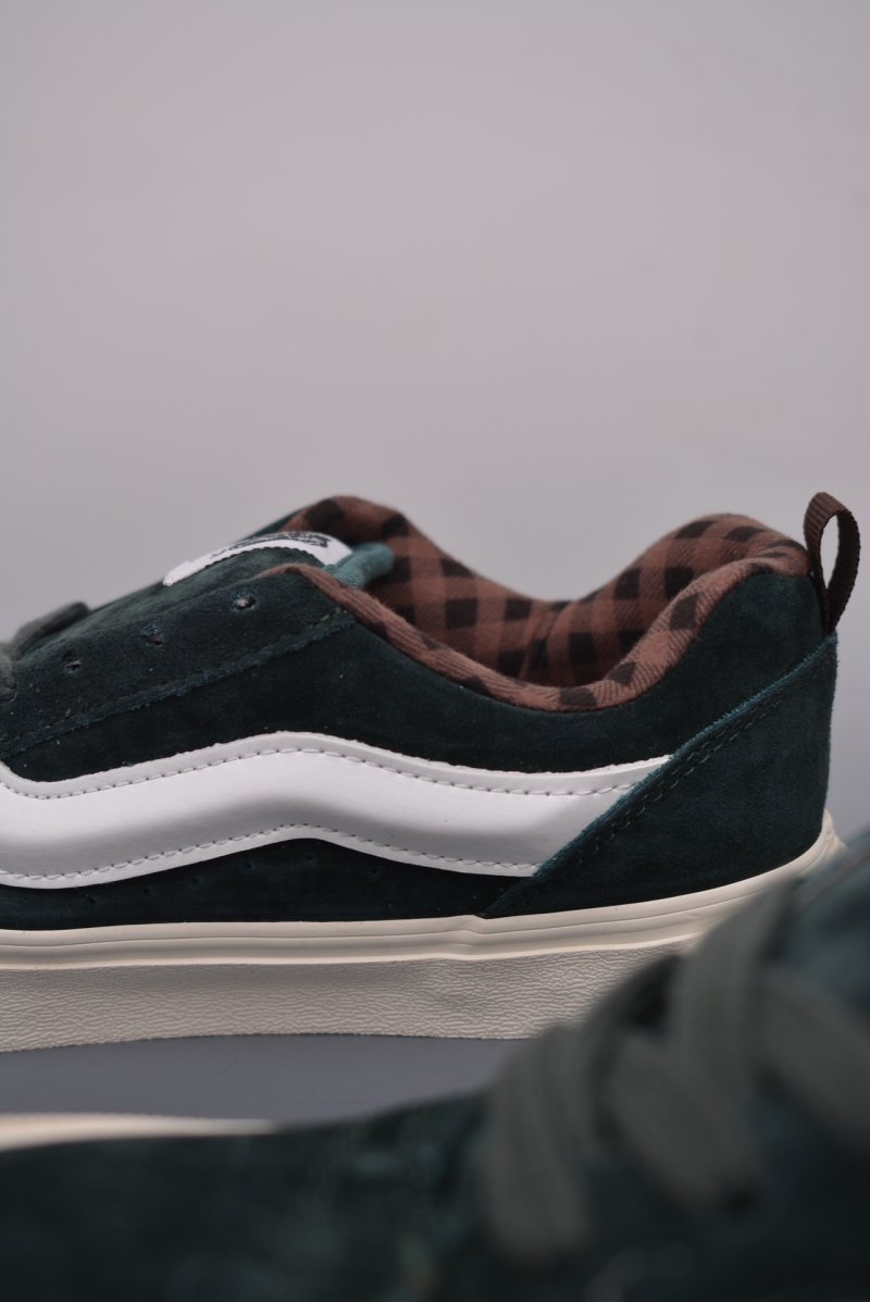 Vans Classics Knu Skool 'Dark Green' view