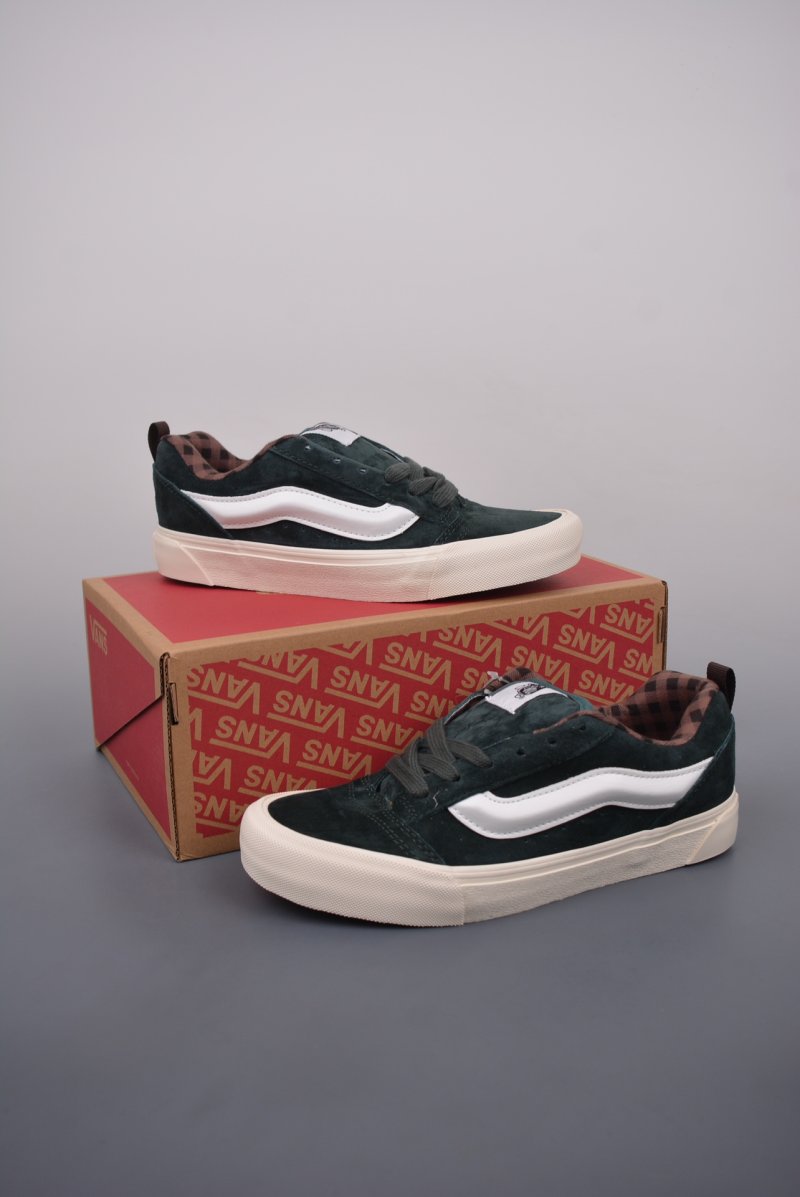 Vans Classics Knu Skool 'Dark Green' view