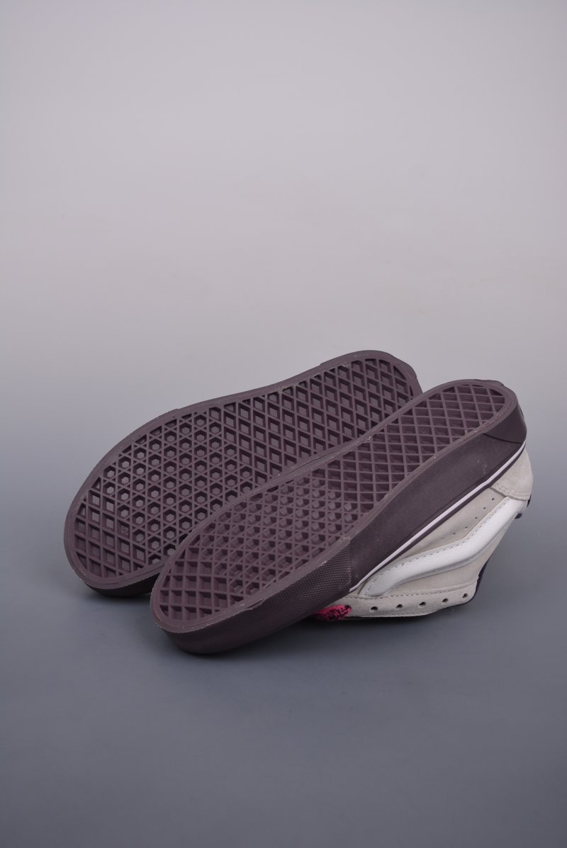 Vans Classics Knu Skool Imran Potato 'Grey / White / Pink' view