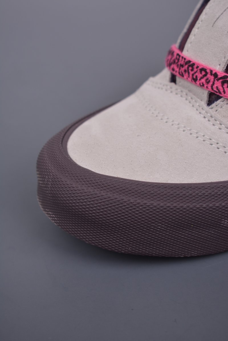 Vans Classics Knu Skool Imran Potato 'Grey / White / Pink' view
