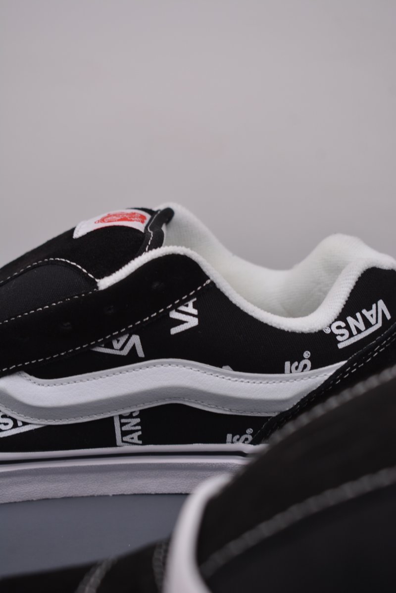 Vans Classics Knu Skool view