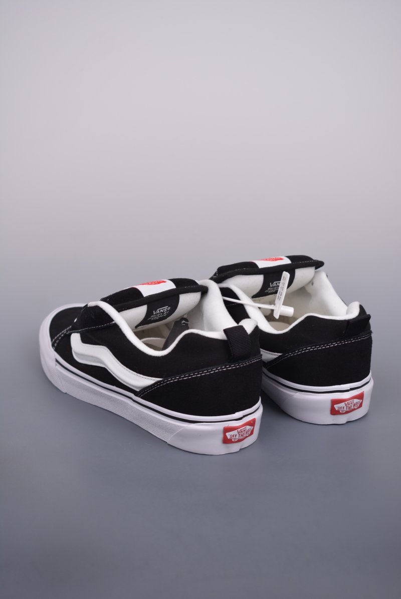 Vans Classics Knu Skool 'Black / White / Navy' view