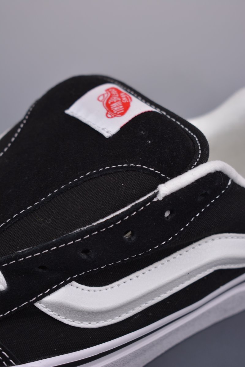 Vans Classics Knu Skool 'Black / White / Navy' view