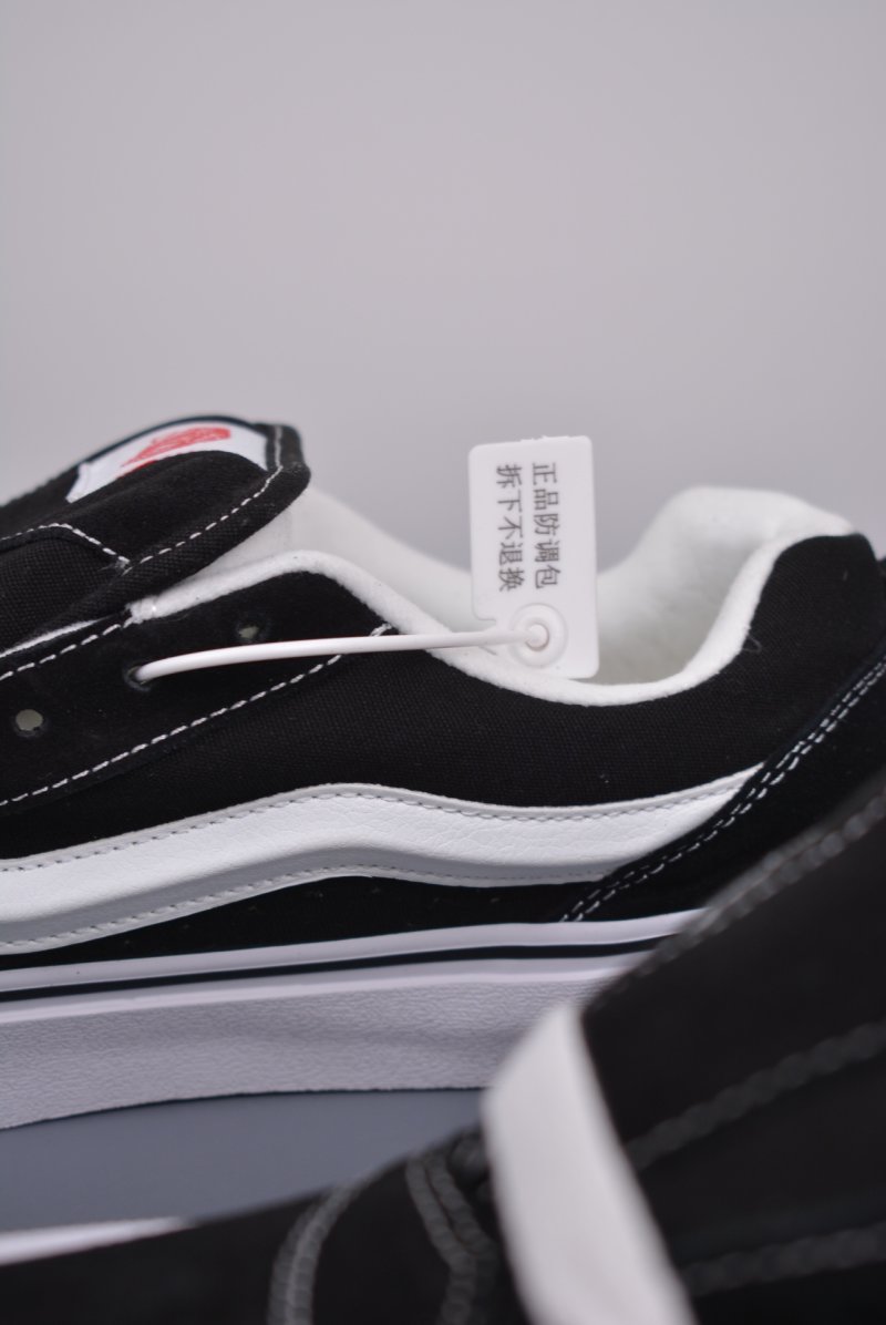 Vans Classics Knu Skool 'Black / White / Navy' view