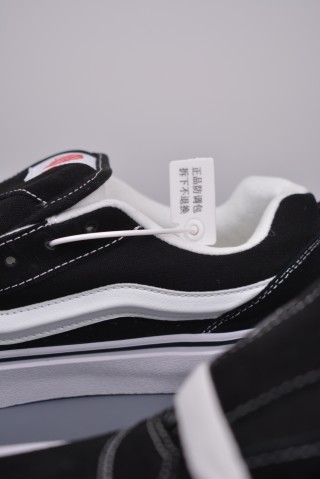 Vans Classics Knu Skool 'Black / White / Navy' view 8