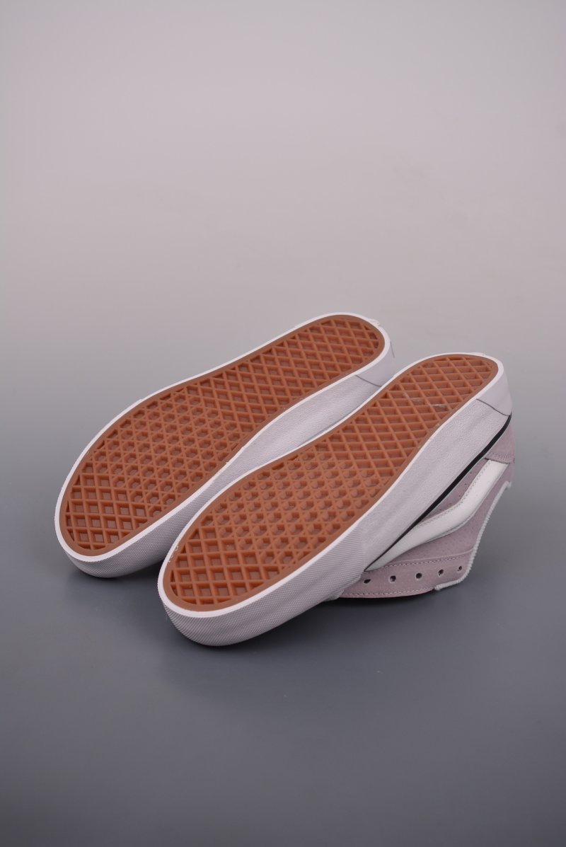Vans Classics Knu Skool 'Pink' view