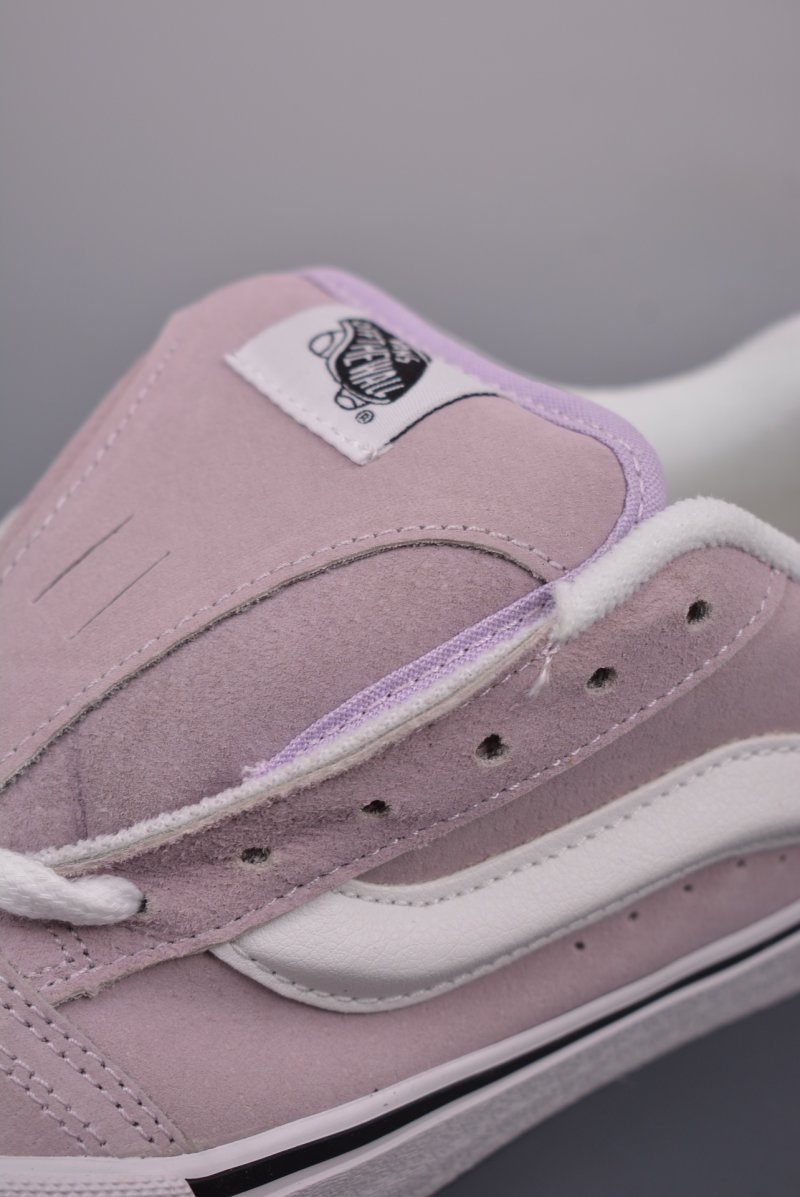 Vans Classics Knu Skool 'Pink' view