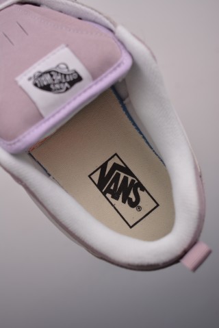 Vans Classics Knu Skool 'Pink' view 9