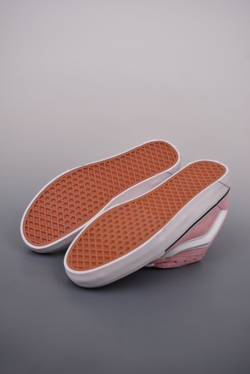Vans Classics Knu Skool 'Pink' view