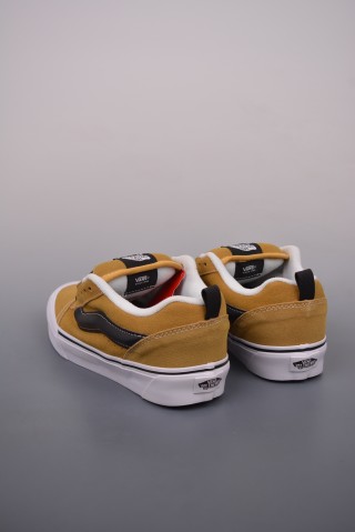 Vans Classics Knu Skool 'Black / Yellow' view 2