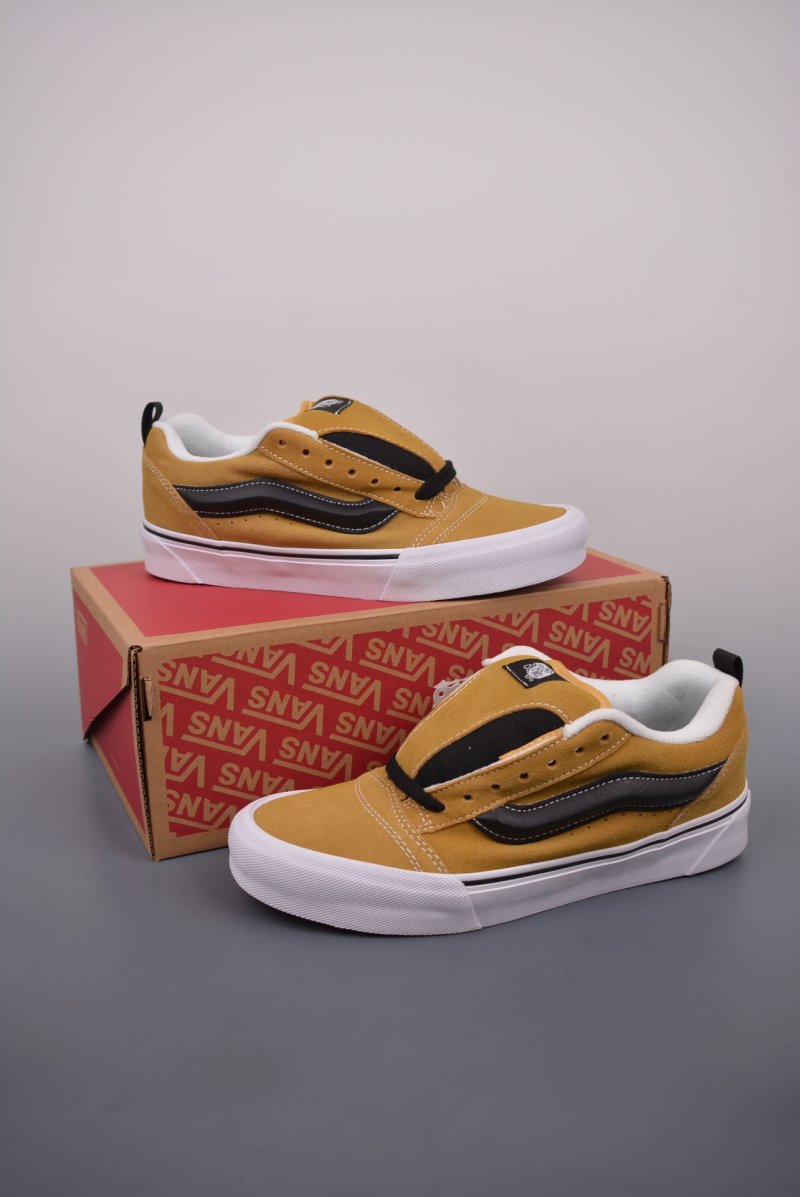 Vans Classics Knu Skool 'Black / Yellow' view