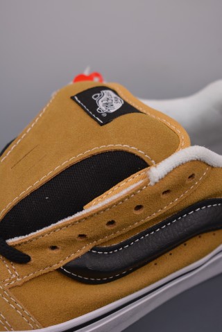Vans Classics Knu Skool 'Black / Yellow' view 7