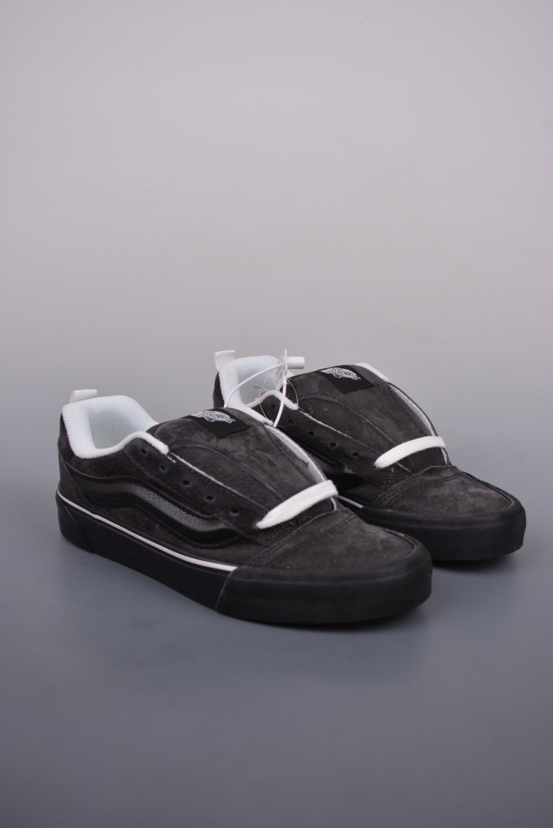Vans Classics Knu Skool 'Black'