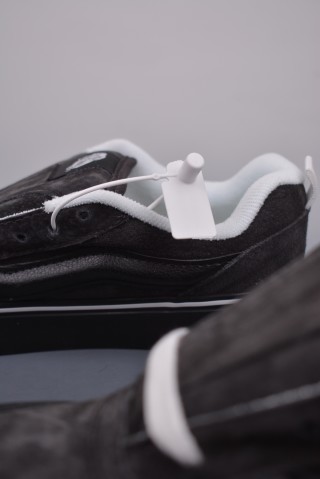 Vans Classics Knu Skool 'Black' view 8