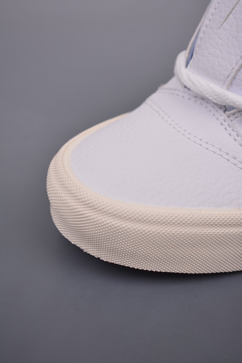 Vans Classics Knu Skool 'White / Blue' view