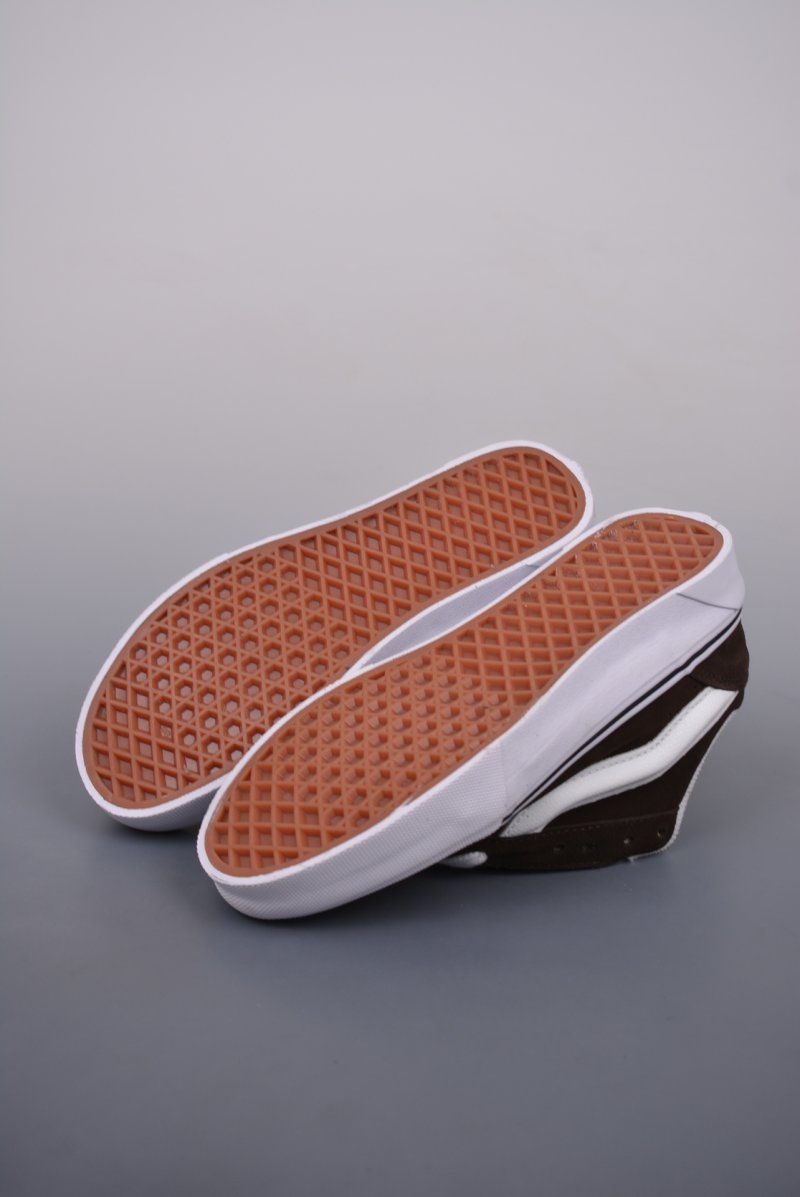 Vans Classics Knu Skool 'Brown' view