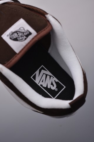 Vans Classics Knu Skool 'Brown' view 9