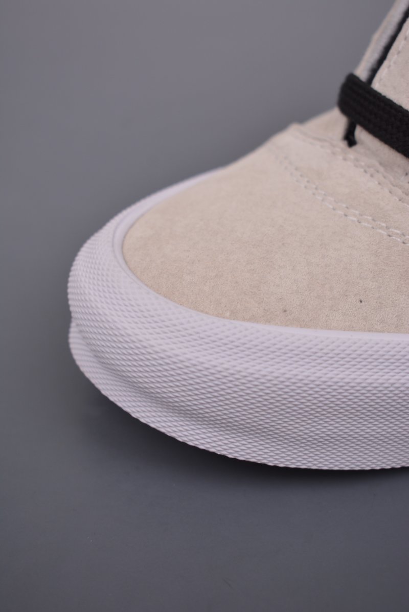 Vans Classics Knu Skool 'Black / White' view