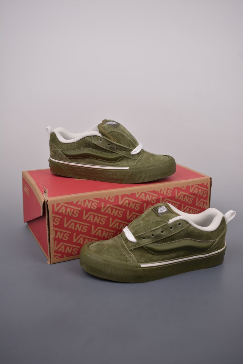 Vans Classics Knu Skool 'Green' view