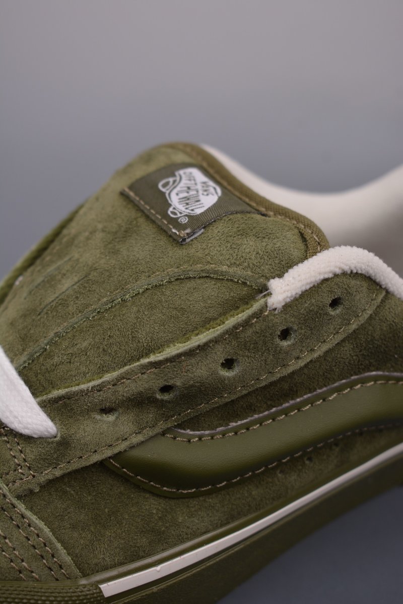 Vans Classics Knu Skool 'Green' view