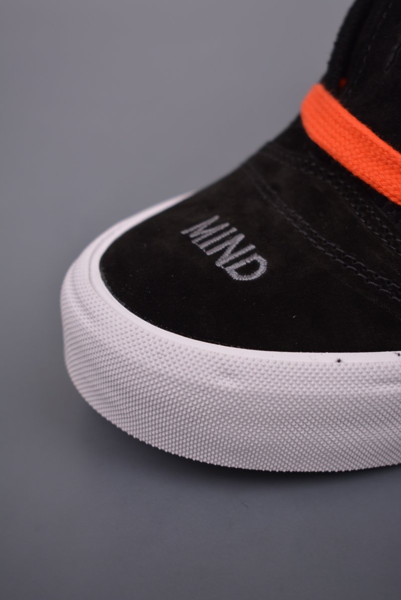 Vans Classics Knu Skool view