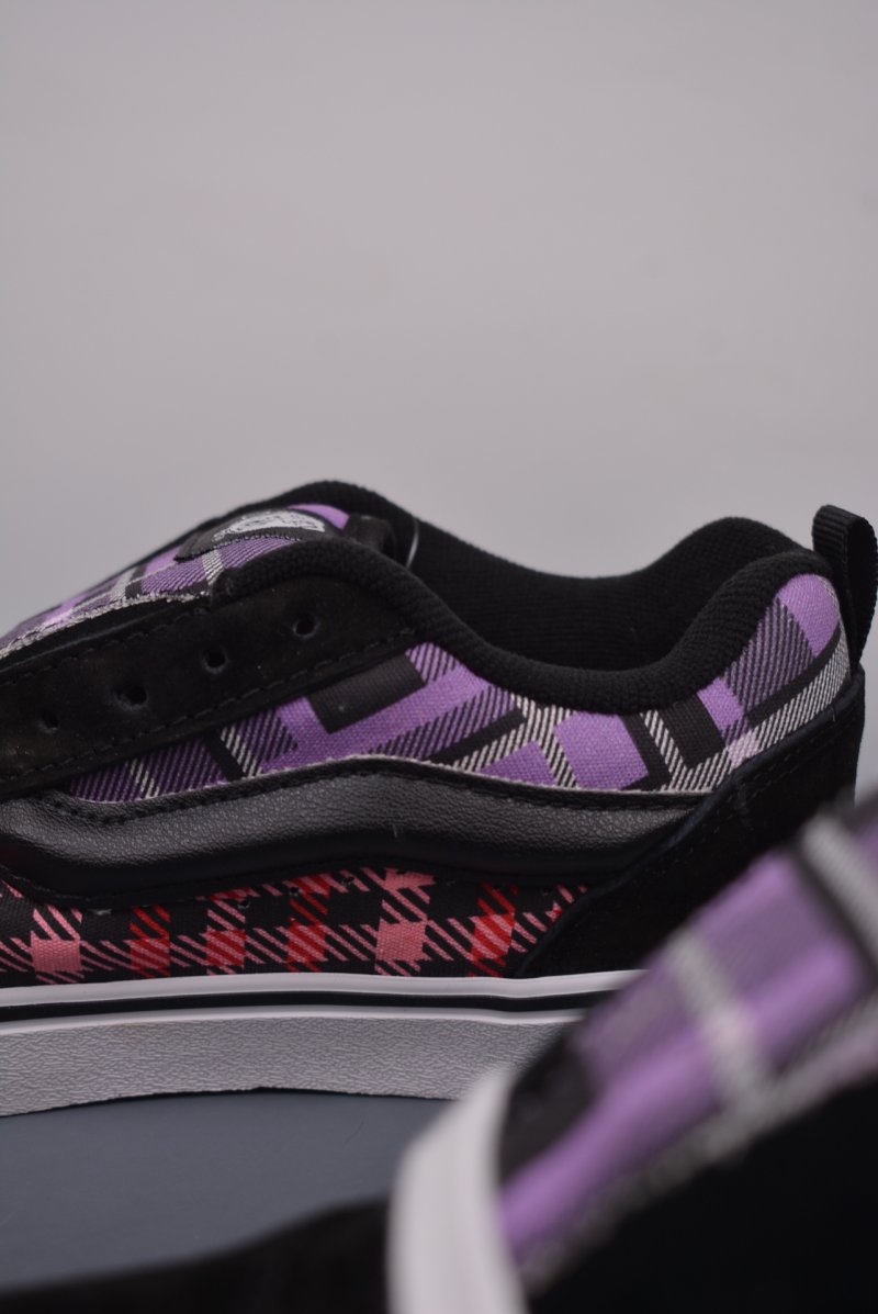 Vans Classics Knu Skool view