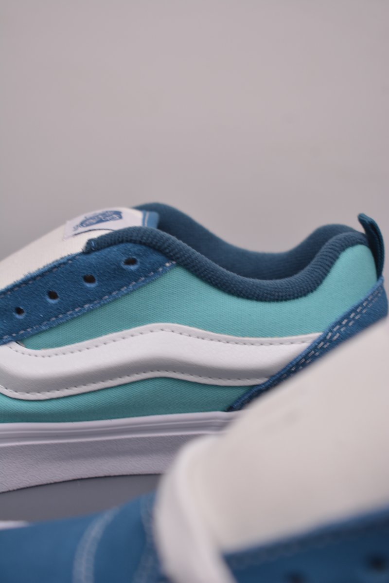 Vans Classics Knu Skool 'Grey / Blue' view