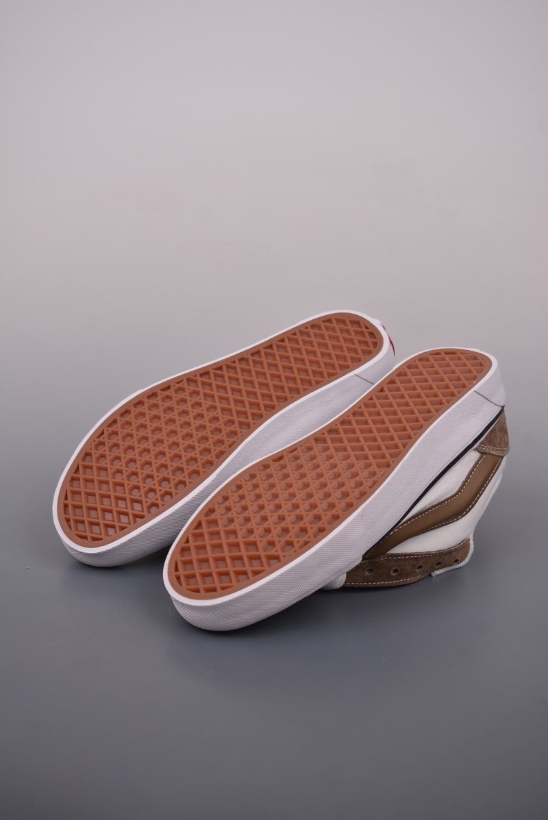 Vans Classics Knu Skool 'White / Brown' view
