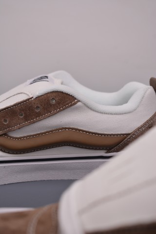 Vans Classics Knu Skool 'White / Brown' view 8