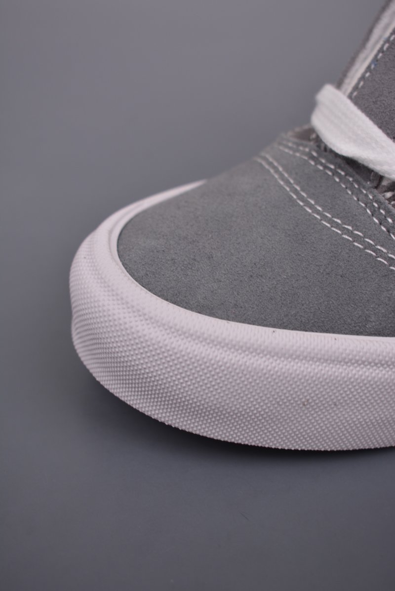 Vans Classics Knu Skool 'White / Grey' view