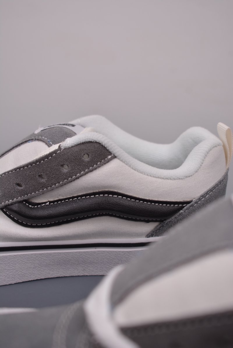 Vans Classics Knu Skool 'White / Grey' view