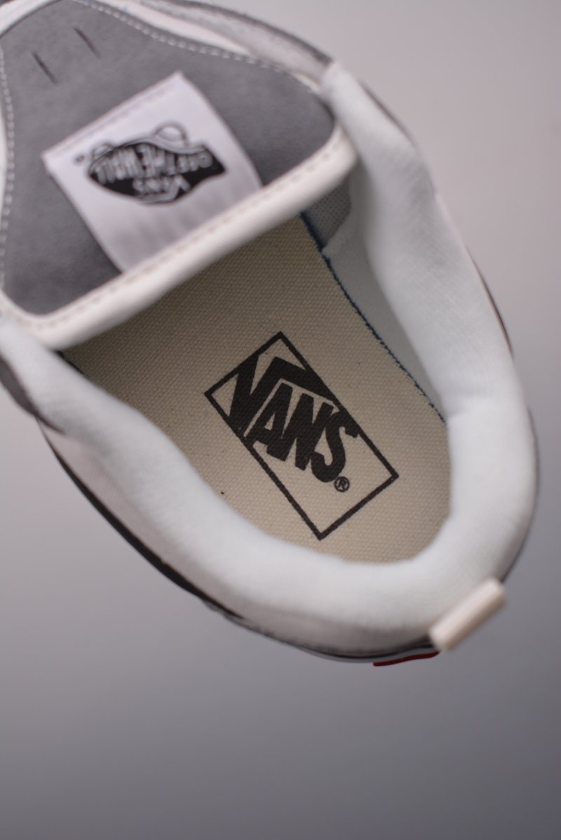 Vans Classics Knu Skool 'White / Grey' view