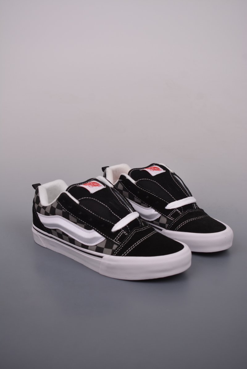 Vans Classics Knu Skool 'Black / Grey' view