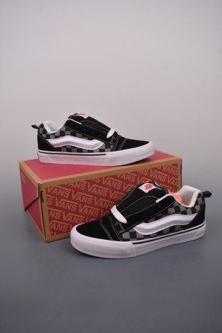 Vans Classics Knu Skool 'Black / Grey' view 14
