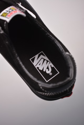 Vans Epoch Sport Style 37 Vault 'Black / White' view 9