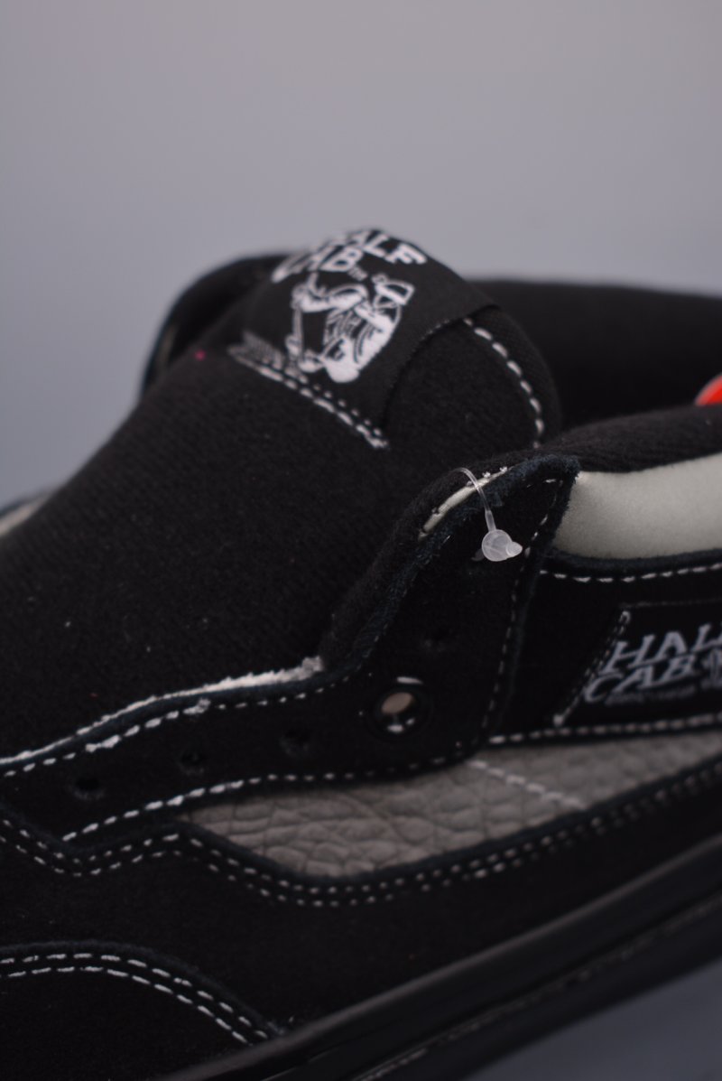 Vans Half Cab 33 DX 'Black / White' view
